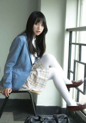 商务旅行戴女老的戴帽子80