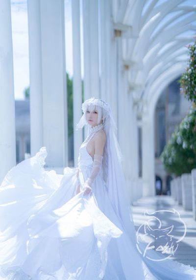 岳彩晶